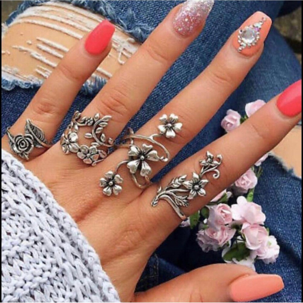 Vine Tree Leaf Flower Women SET OF 4 boho rings with a burlap bag